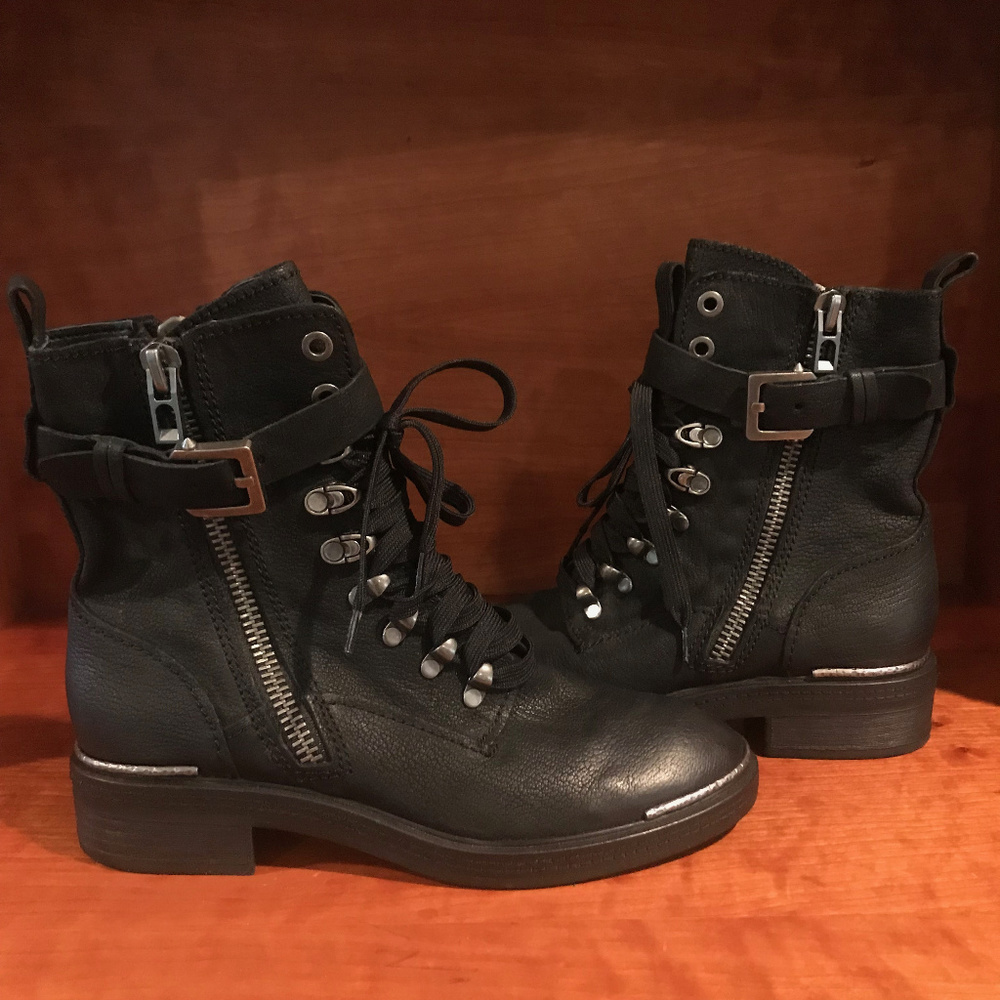 BRAND NEW Dolce Vita Avalon Combat Boots 7.5